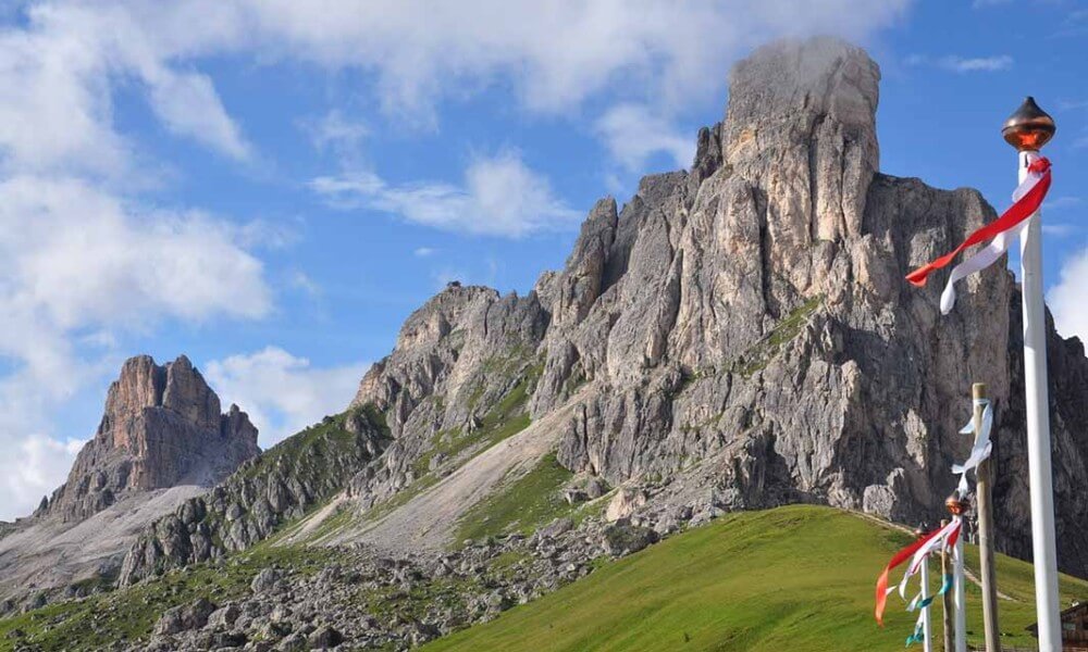 Passo Giau trekking: piana Mondeval, Rifugi Averau, Nuvolau, Scoiattoli e Cinque Torri