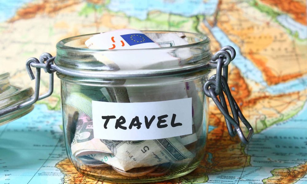 20 modi per viaggiare spendendo poco | Come trovare voli low cost